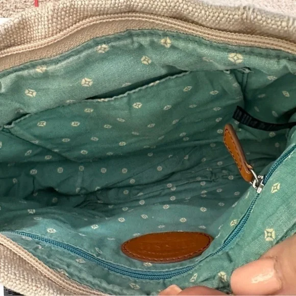 FOSSIL Crossbody Bag in Tan Canvas with Long Leather Straps - Picture 6 of 10